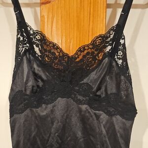 Elegant Vintage Black Lace Trim Slip